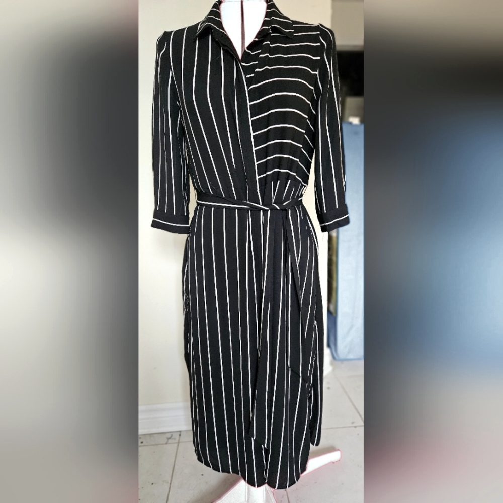 Reitmans Black and White 3/4 Sleeve Dress
